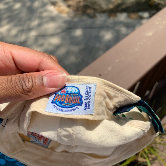 Early Y2K stitched NFL Pro bowl hat! - Picture 3 of 4